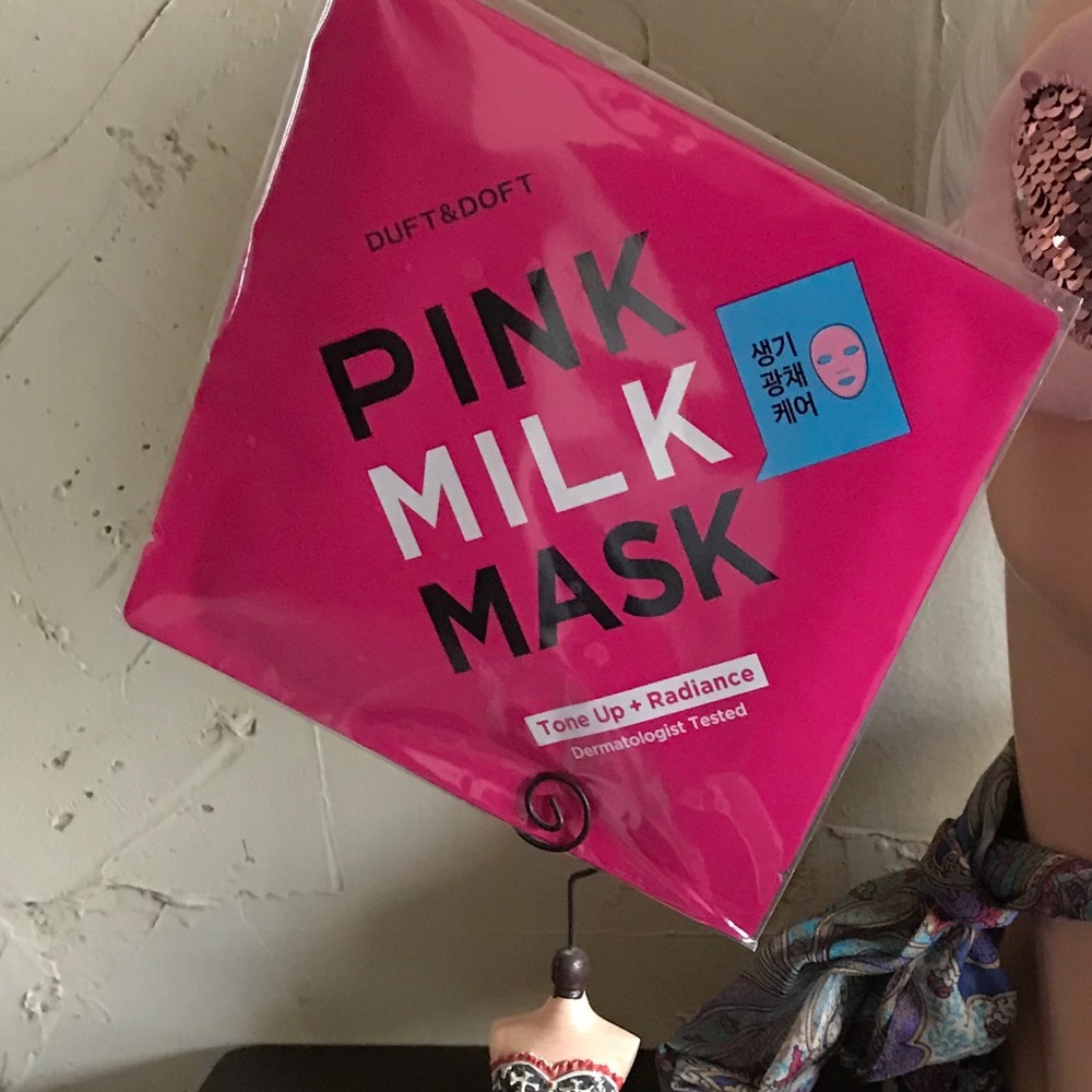 Facial Mask - Picture 2 of 2